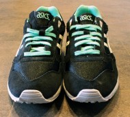 asic saga mint front view