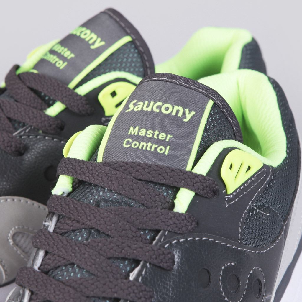 saucony-master-control-grey-green 2