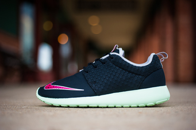 roshe run yeezy