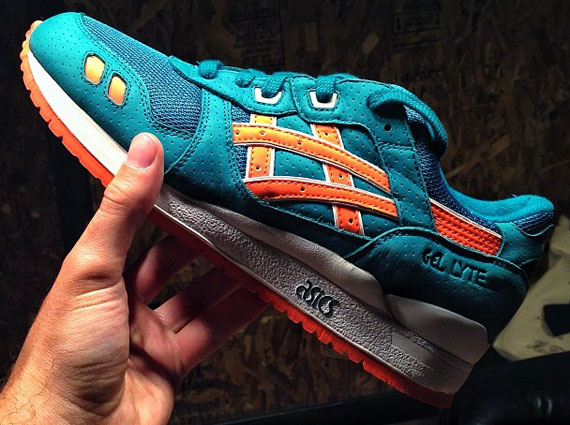 ronnie-fieg-x-asics-gel-lyte-iii-teal-orange-1