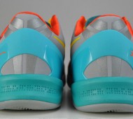 nike-kobe-8-venice-beach-pair-heels-1