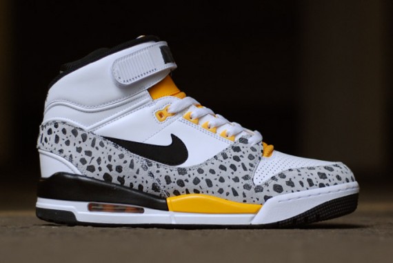 nike-air-revolution-safari-air-assault-inspired-07-570x381