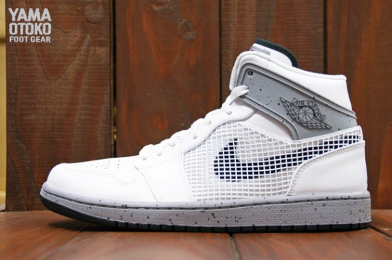 air-jordan-1-89-white-cement-08-570x379