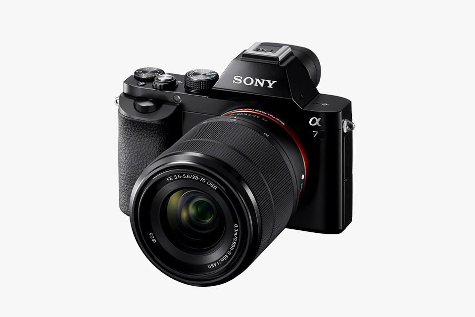 Sony-Announces-A7-A7R-Cameras-03