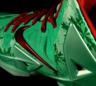 christmas-lebrons-nike-11-1