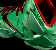 christmas-lebrons-nike-11-8