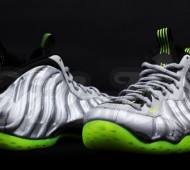 nike-air-foamposite-one-silver-black-neon-05-570x380