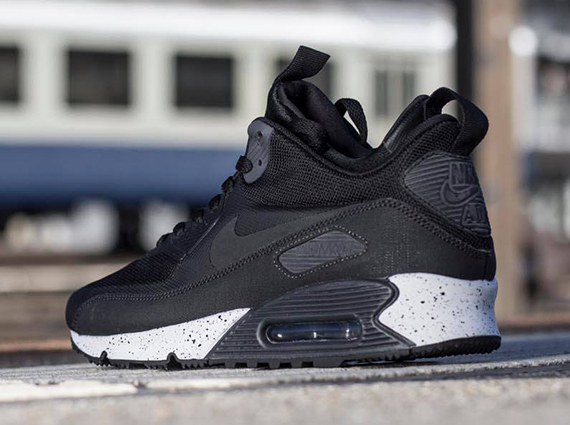 nike-air-max-90-sneakerboot-black-anthracite-1