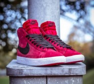 nike-blazer-mid-vntg-gs-red-black-2-570x380