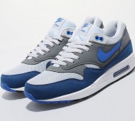 nike-air-max-1-blue-grey-white-01-570x424