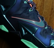 nike-lebron-11-akron-miami-beauty-shots-08