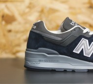 new-balance-997-navy-available-04-570x380