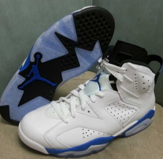 sport-blue-jordans-3