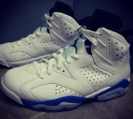 sport-blue-jordans-4