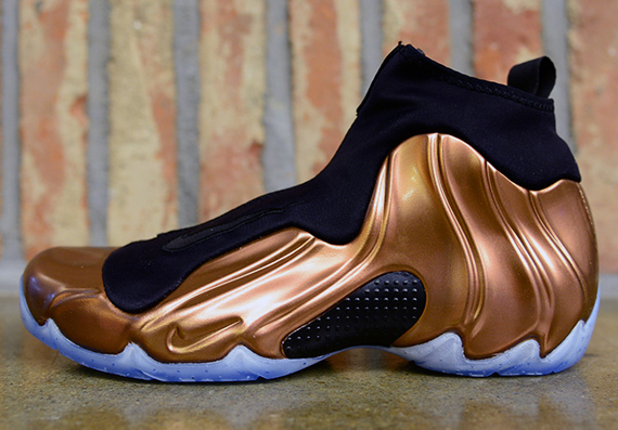 Copper nike flightposite